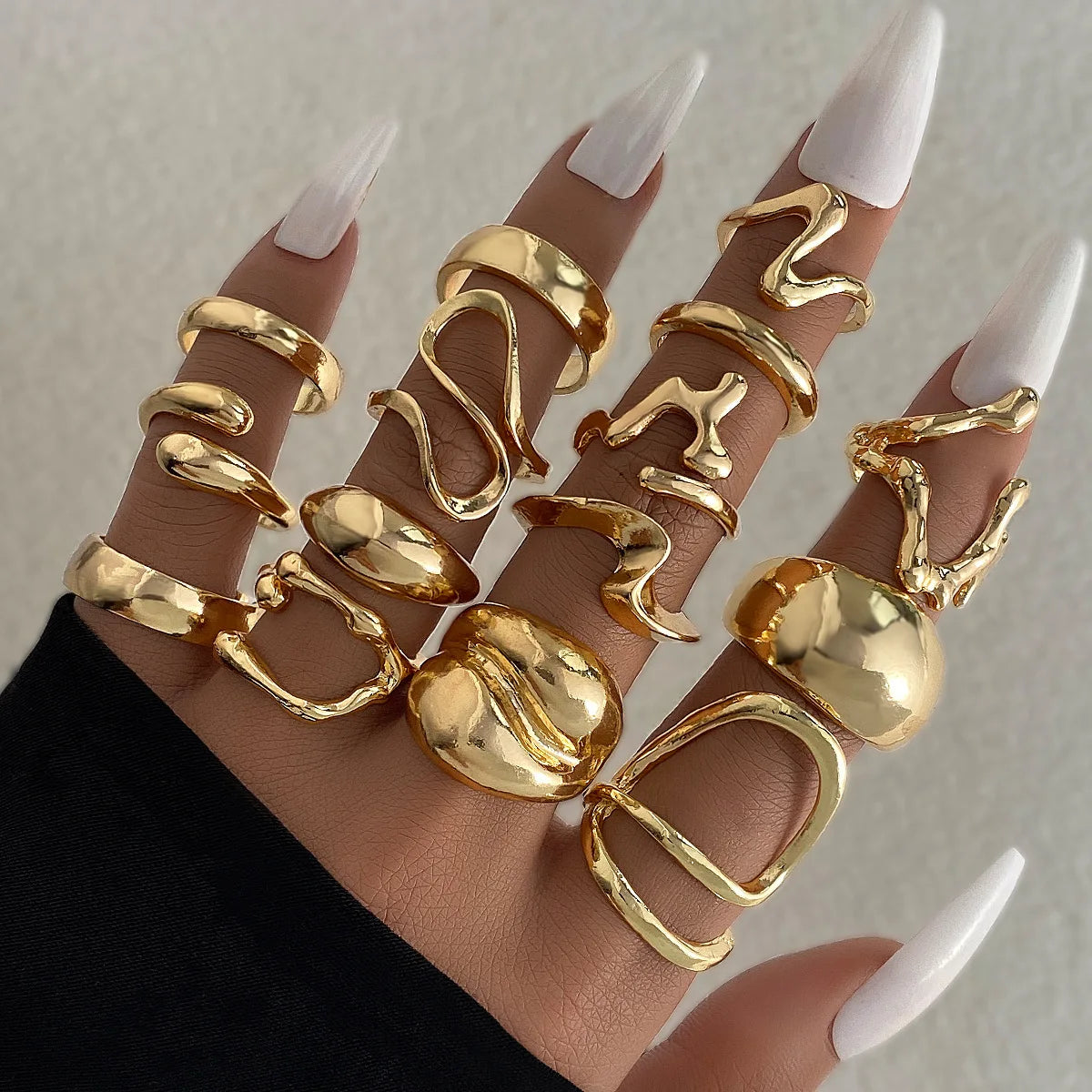 Noir Wave Ring Set