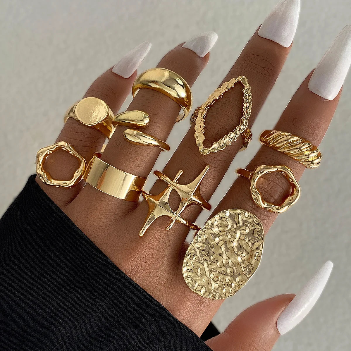 Noir Wave Ring Set